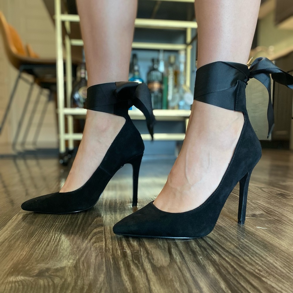 Black Ribbon lace up Steve Maddens